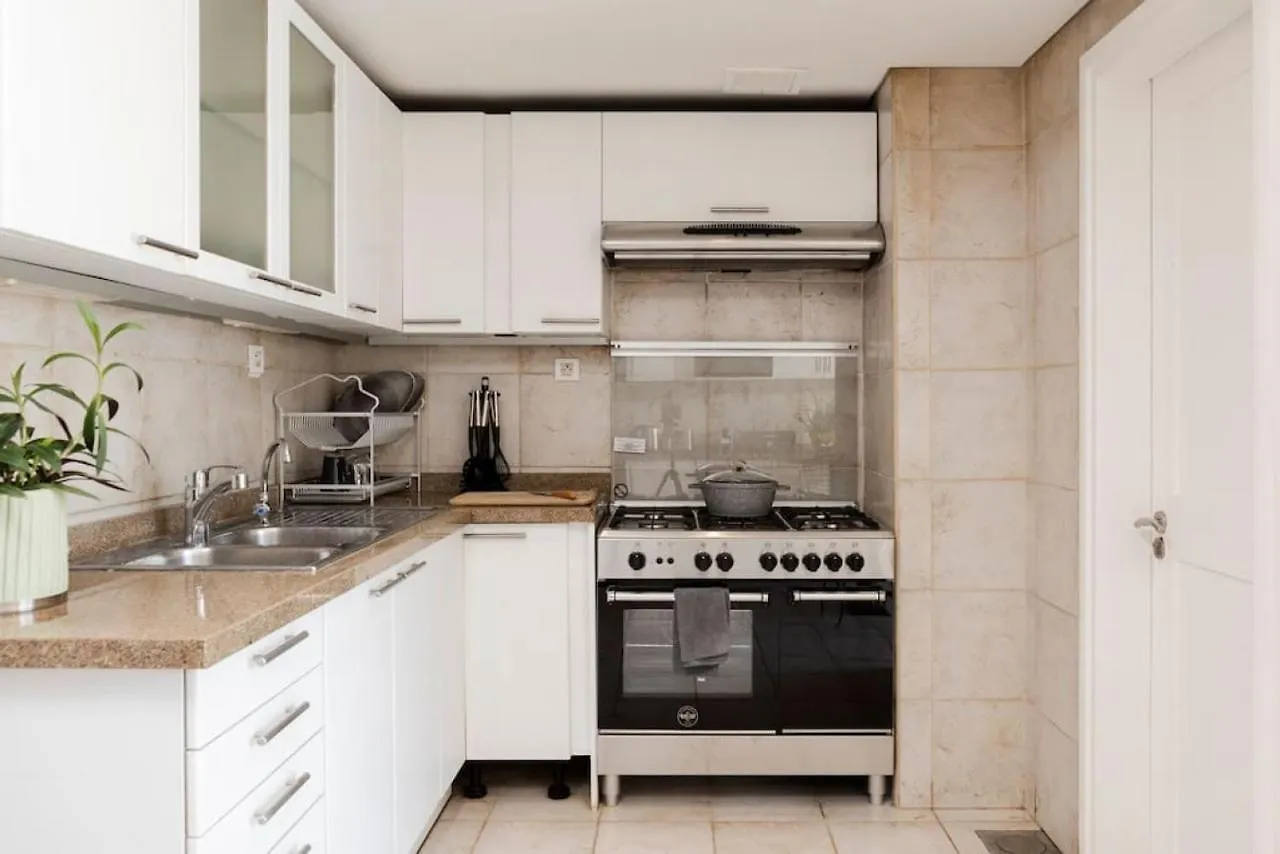 Appartamento Stunning Artist House In Saifi Beirut